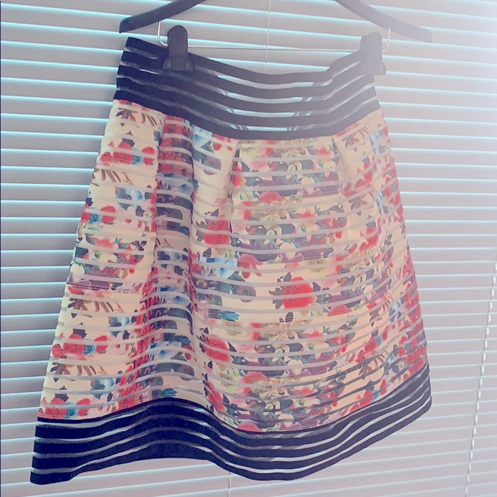 Flare floral skirt